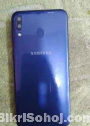 Samsung Galaxy m20